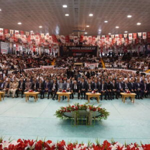 mhpnin erzurum mitingi sonuk gecti akpnin de katilimiyla yapilan toplantiya bin kisilik katilim 2IMaCVIQ