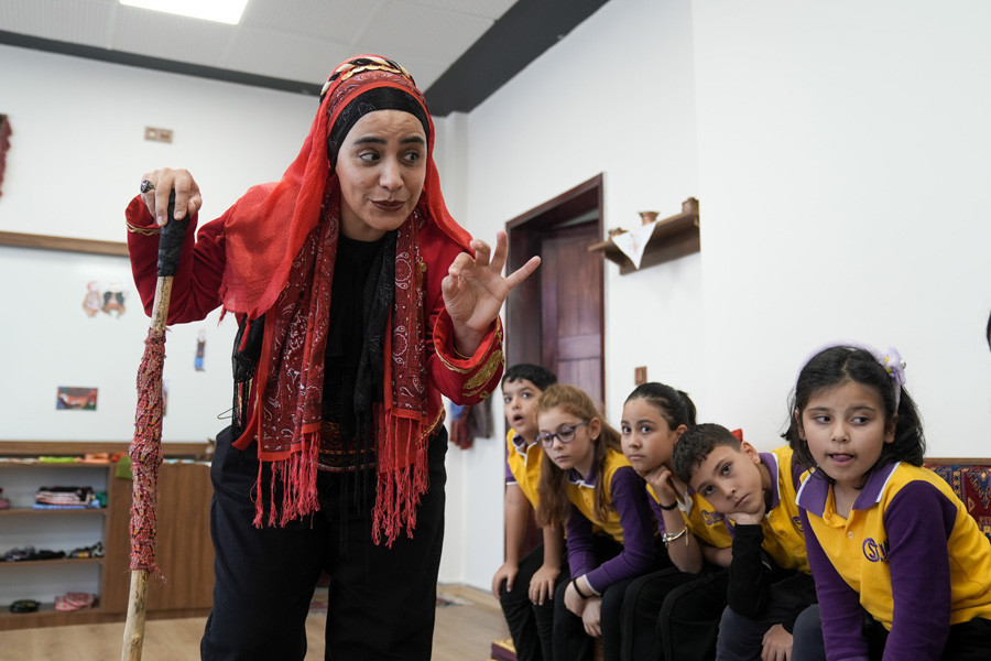 cocuklarimizi sahneye tasimak icin calistiriyoruz DnZmb9Yv.jpg