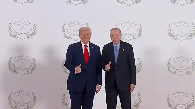 cumhurbaskani erdogan ile trumptan misirda aile fotografi VYzybcDG.webp