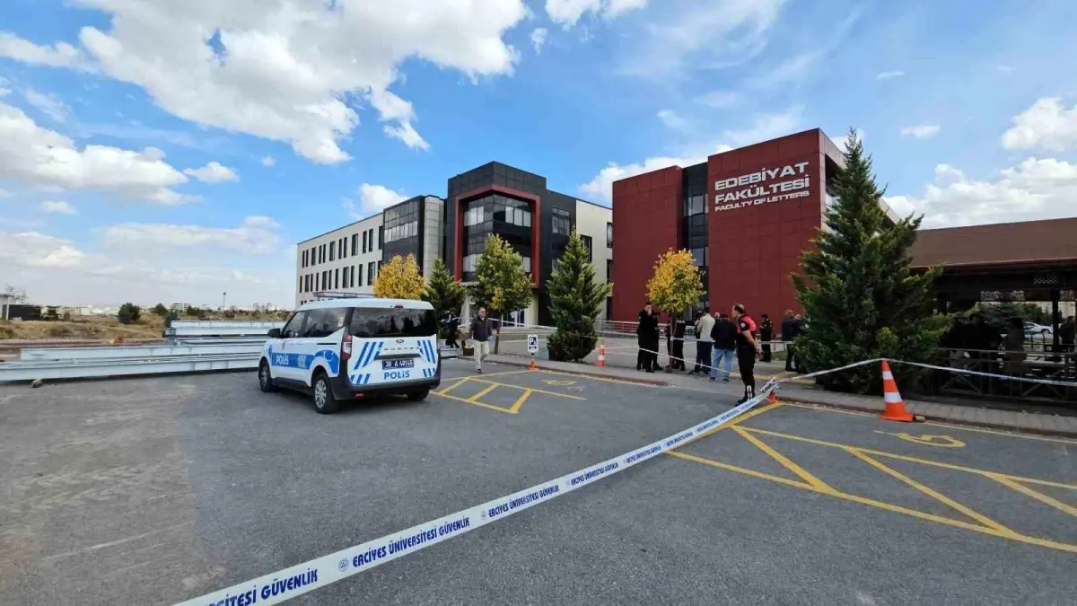 erciyes universitesinde cinayet bir ogrenci hayatini kaybetti RKtqFpsN.jpg