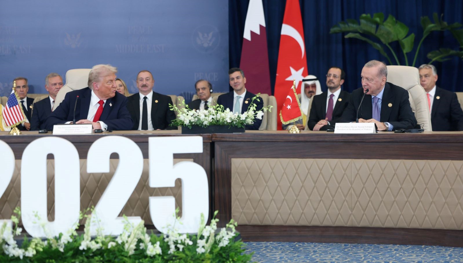 kabine uyelerinden baris zirvesi paylasimlari Ctb5DrYU.jpg