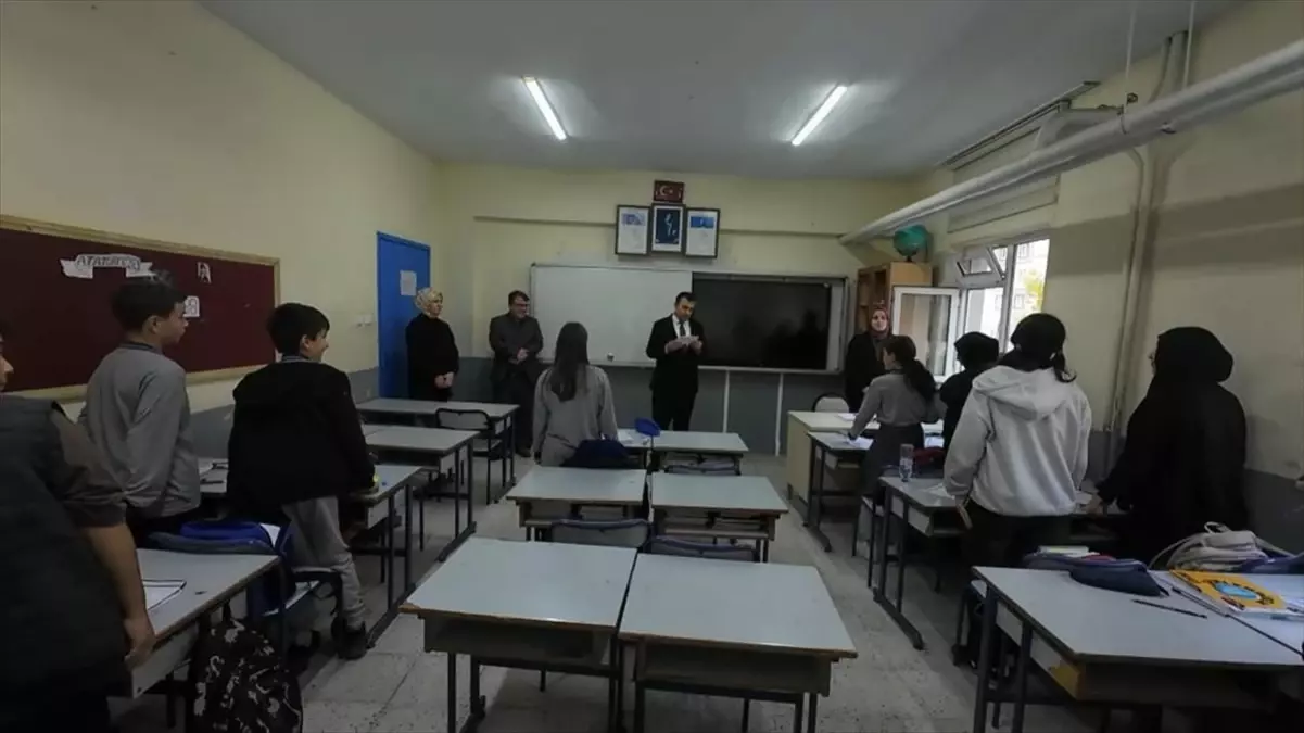 kaymakam dogancidan lgs sinavina hazirlanan ogrencilere moral ziyareti Tc2biTvF.jpg