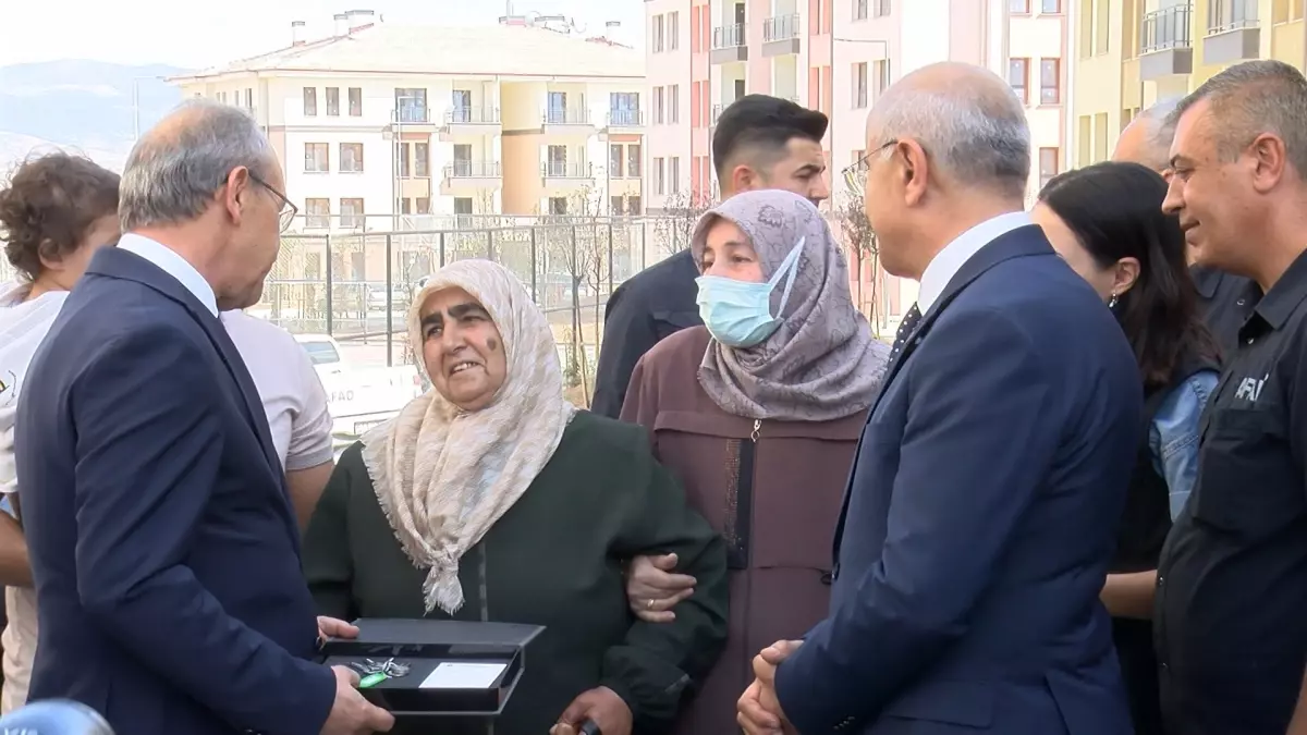 malatyada 1130 depremzedeye anahtar teslimi 4GMMmeuw