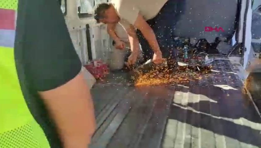 piyasa degeri 25 milyon lira binlerce paket gizli bolmede bulundu rOdns4jz.jpg