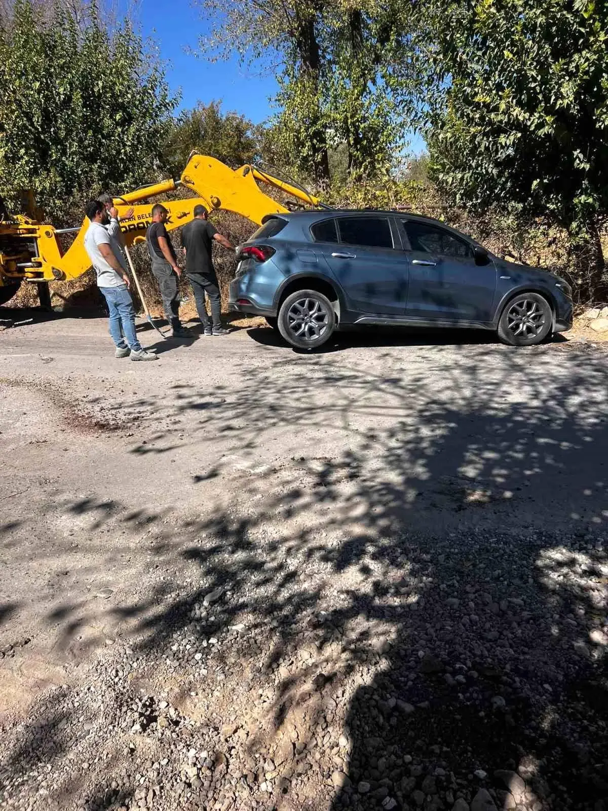 siirtte otomobil cukura dustu yarali yok d69Yn9WQ