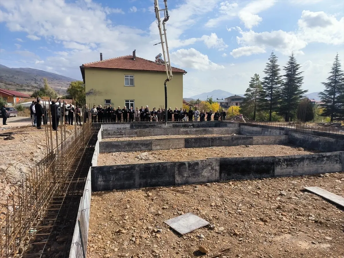 surgu mahallesinde camii temeli atildi E5J5j2NC.jpg