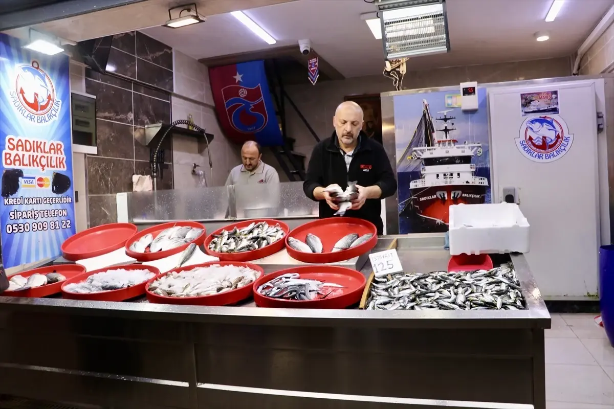 trabzonda hamsi fiyatlari 200 lira xighDitP