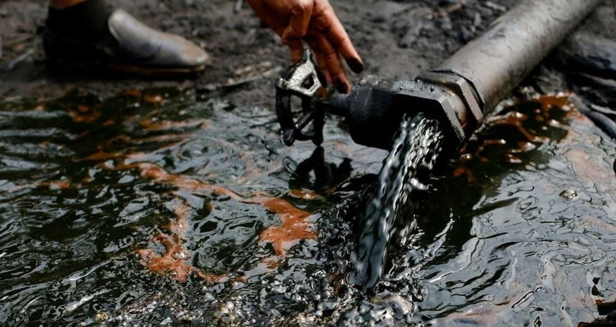 ulkenin batisinda dev ham petrol rezervi kesfedildi 2 milyon kup dogal gaz uretilecek d6lx2B1H.jpg