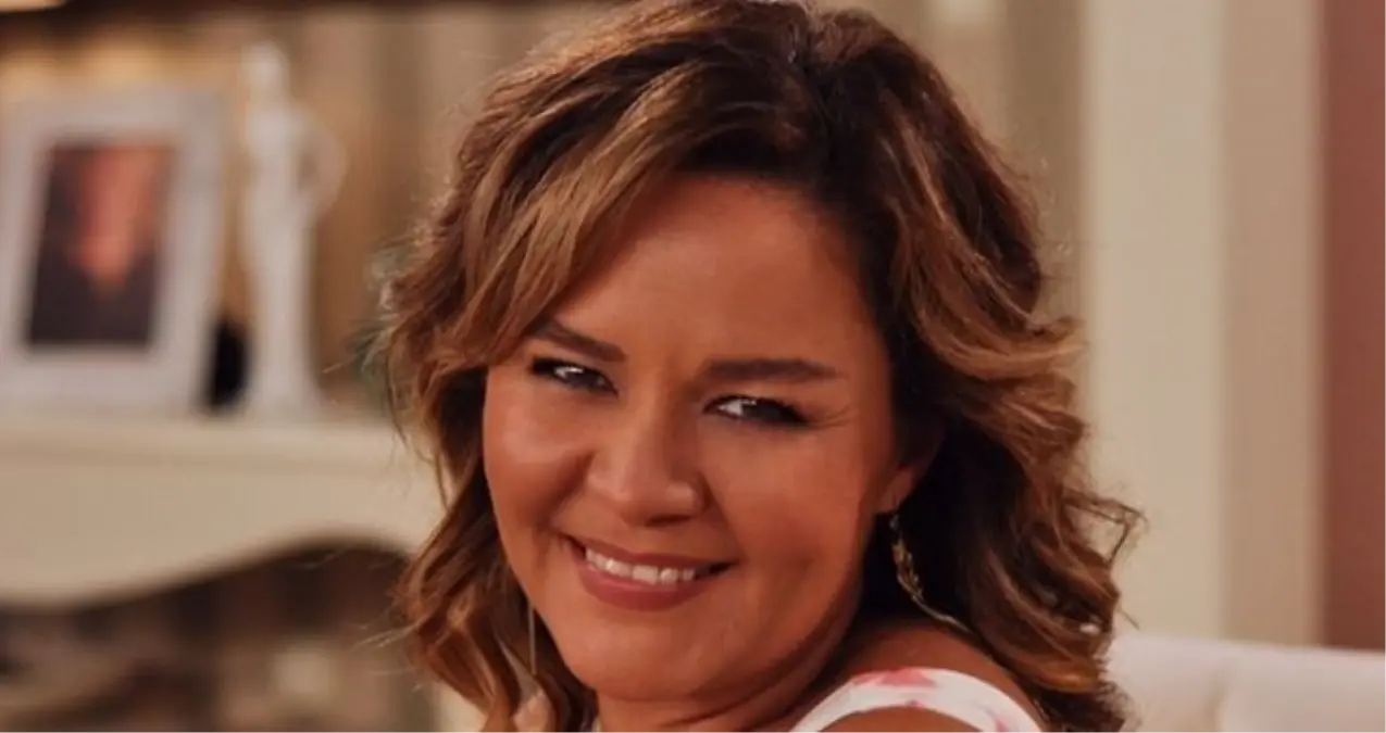 zeyno gunenc kimdir zeyno gunenc kac yasinda nereli kariyeri jRLwXUGq.jpg