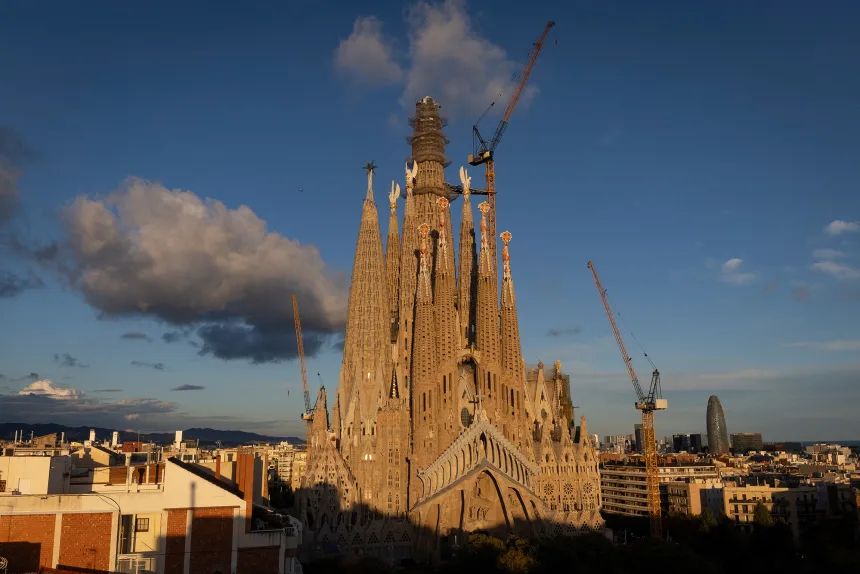 Sagrada Familia Projesi