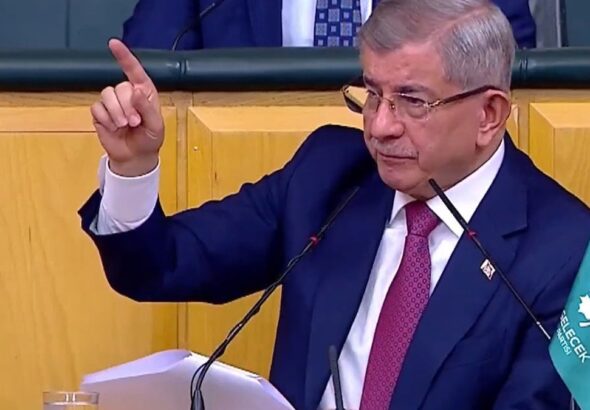 davutoglu-akpli-isimleri-hedef-aldi-bu-uclu-cete-turkiyeye-10-yil-kaybettirdi-qcUEdqmb