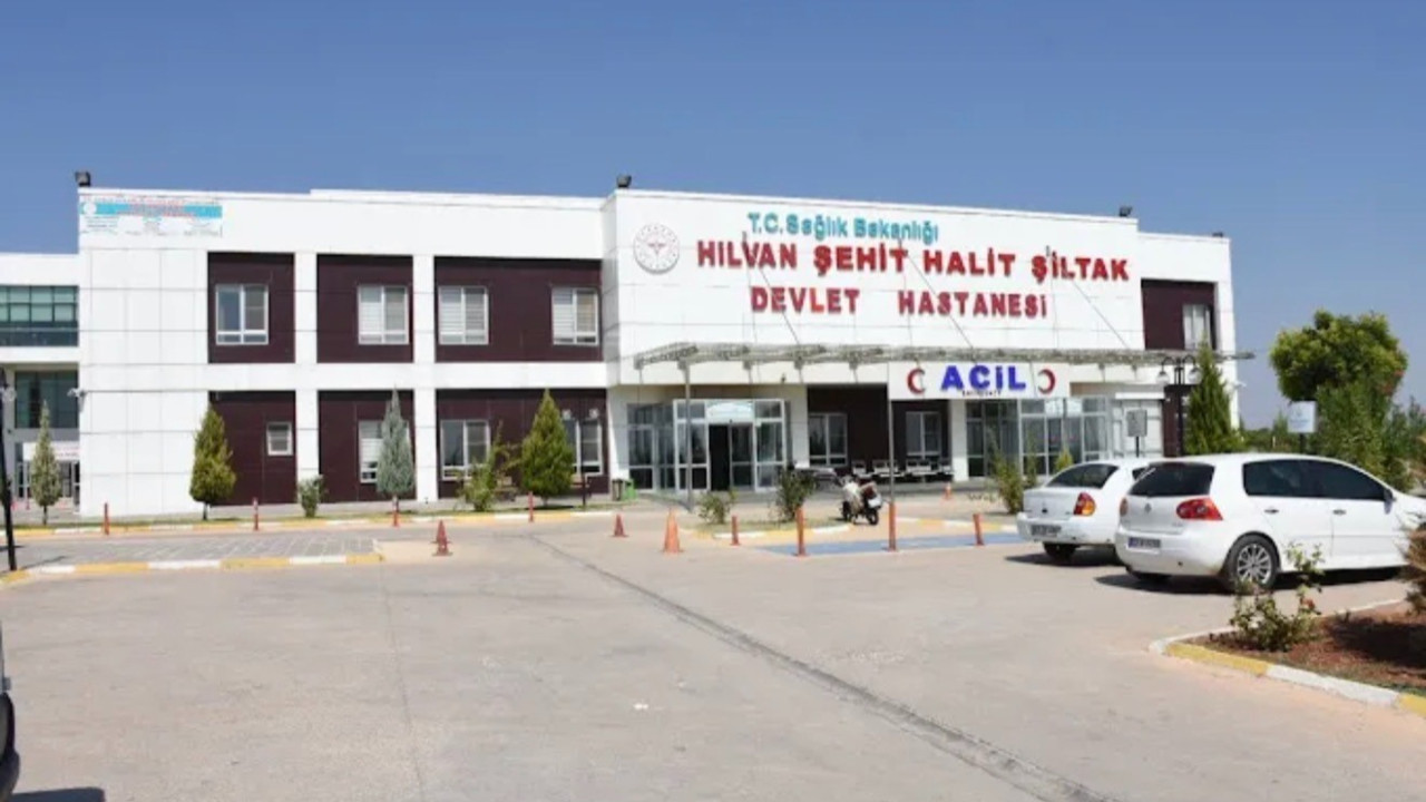 Traktorun altinda kalan 4 yasindaki ayse 7 gunluk yasam savasini kaybetti a2nCavB3